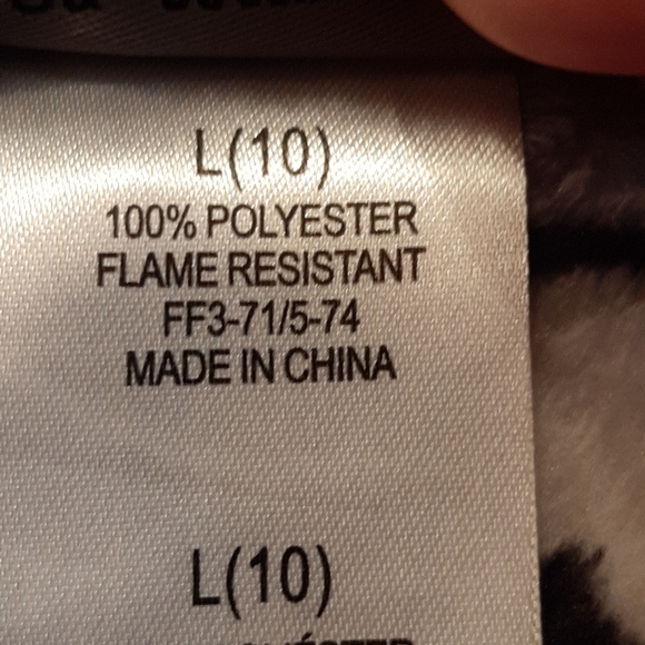 Batman Plush Robe Size Large (10) - Picture 3 of 12